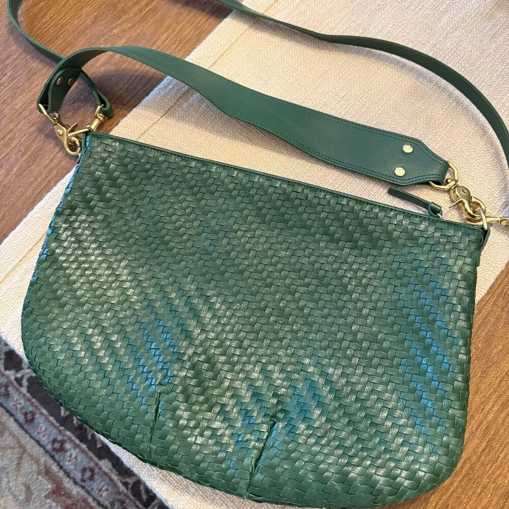 Clare V Moyen Messenger Bag in Evergreen Green Woven Zig Zag - Picture 1 of 16